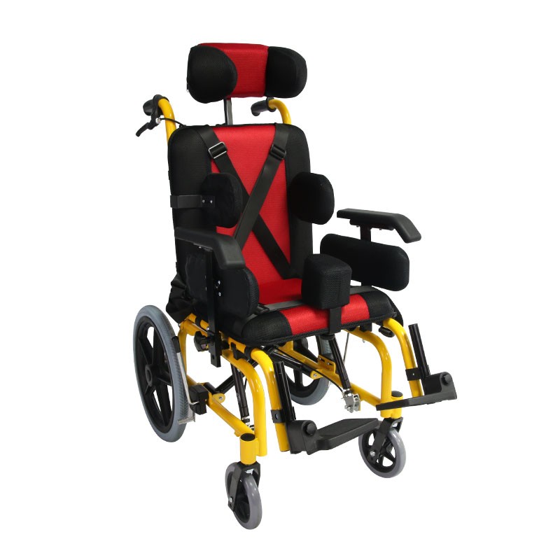 Wheelchari inclinable médical pour utilisateur atteint de paralysie cérébrale