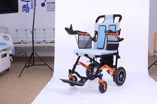 18kg light weight electric wheelchair DY01122(3)