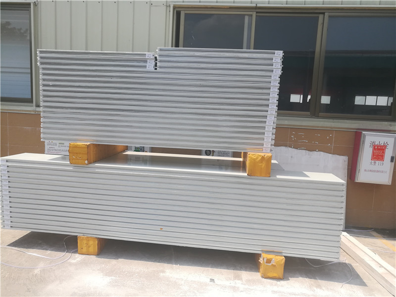 MGO sandwich panel