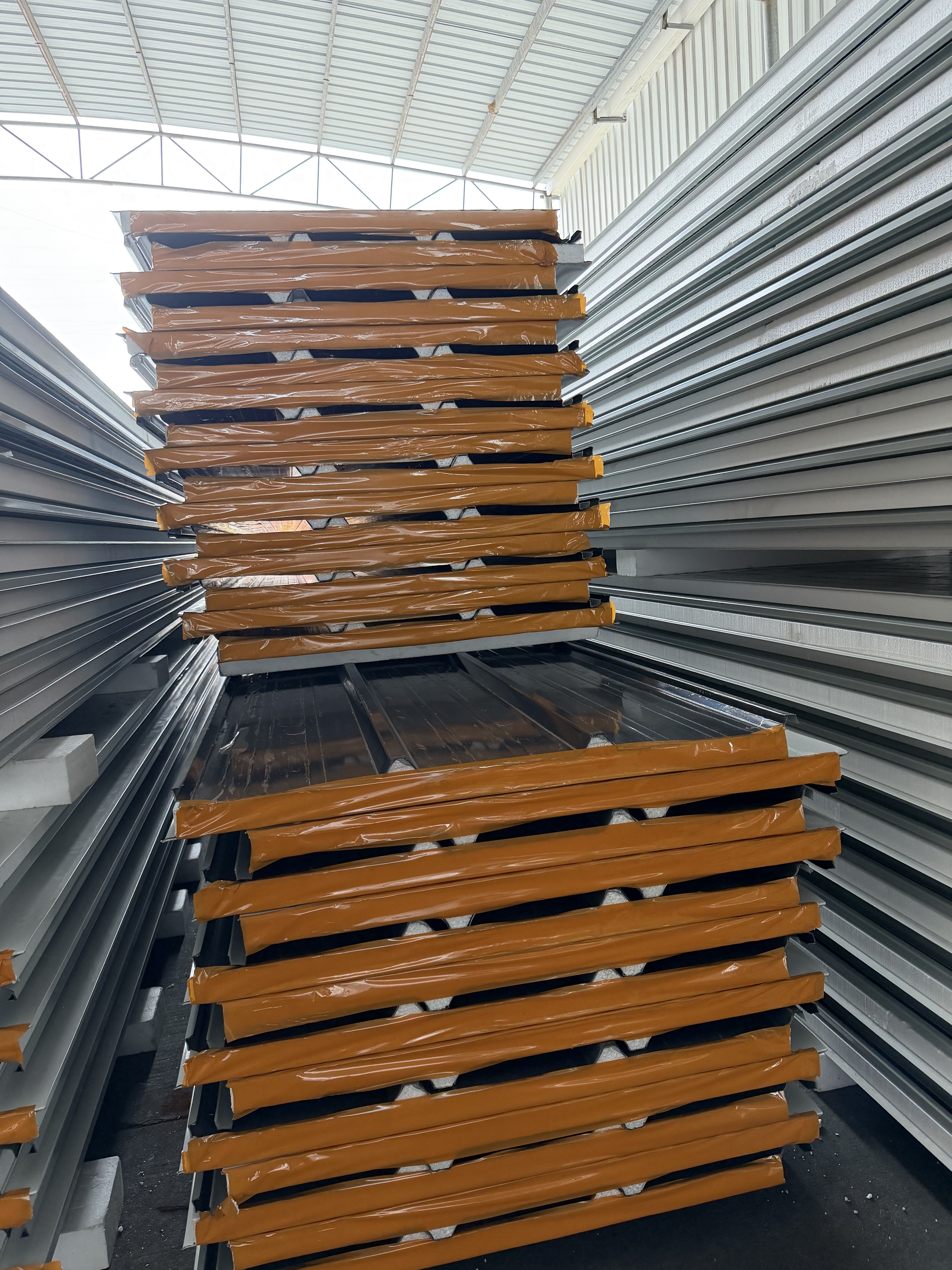 Case Study: Magnesium-Oxide Rock Wool Panels for CIMC Container House Export