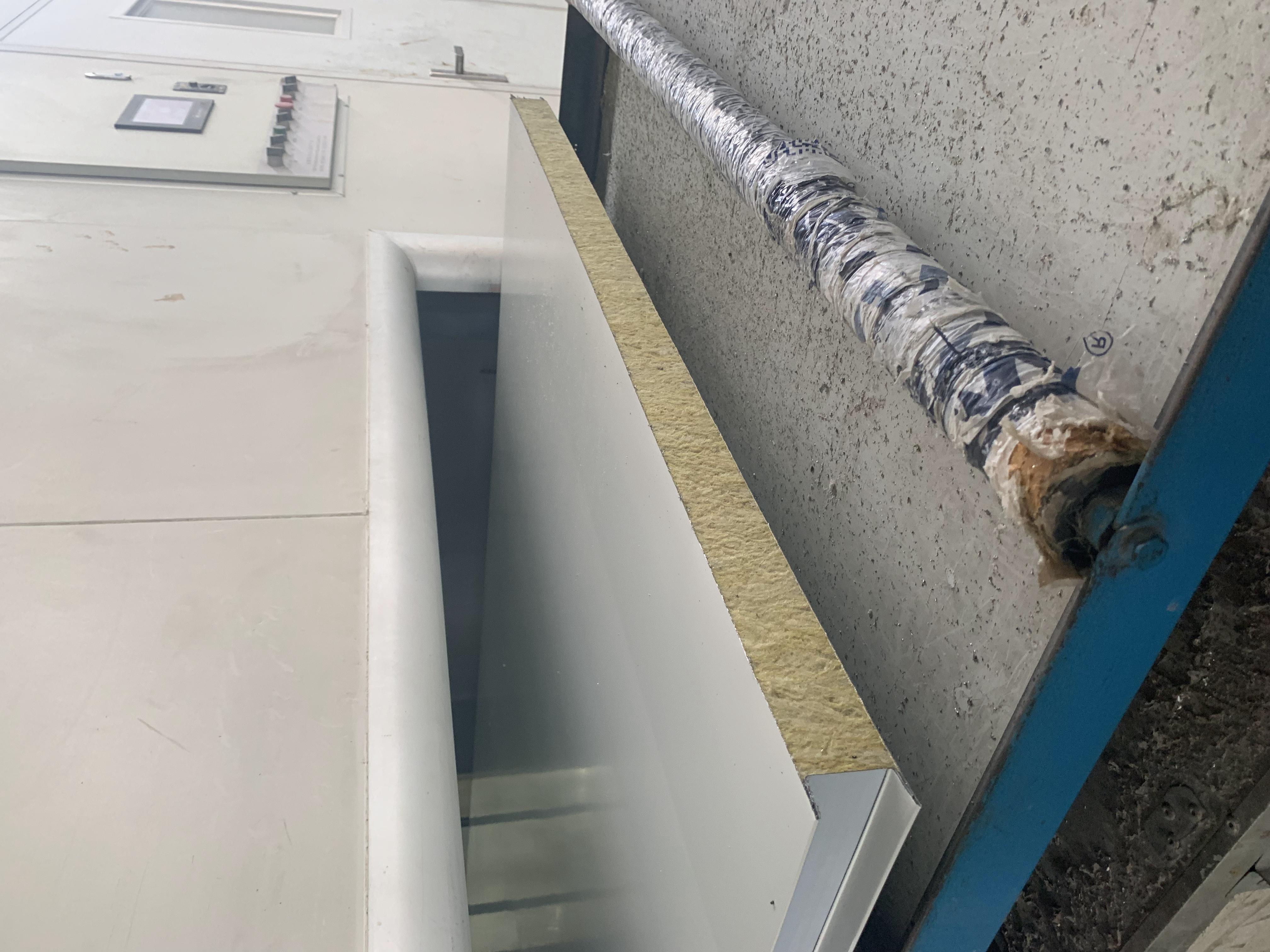 sound‑absorbing panel