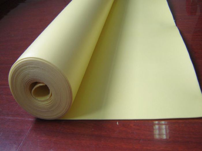 Normal basınç altında polietilenin çapraz bağlanması ve köpürtülmesi için üç yöntem