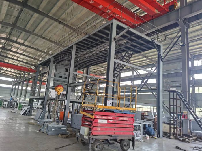 The first IXPE foaming machine production line installed in Southwest China is being produced in an orderly manner
