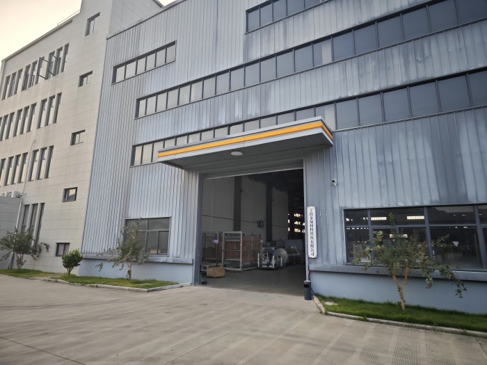 1 complete set of IXPE foaming machines produced by Qinding Company are exported abroad