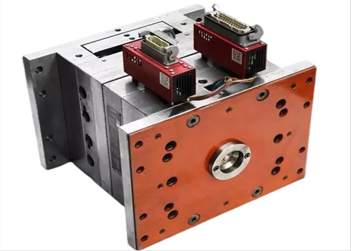 plastic injection mould
