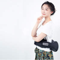 Uppladdningsbar nack- och axelmassageapparat