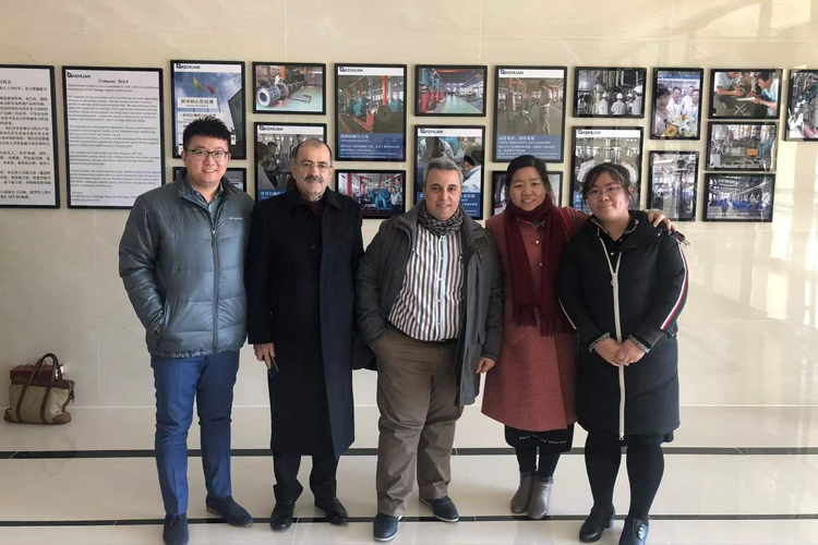 การรับลูกค้า