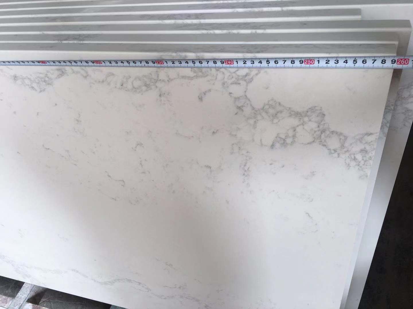 Man made Quartz Slabs for Worktops for Kitchen Tops