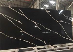 Čierna sivá kremenná kamenná doska