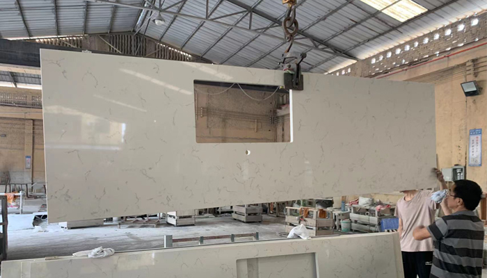 Ako znížiť praskliny pri krájaní kremeňa?