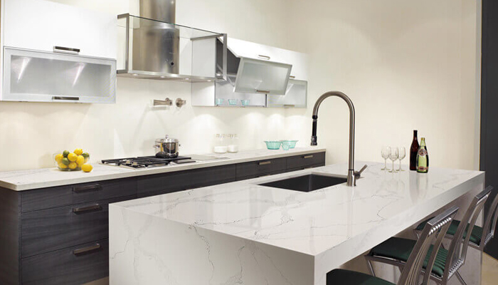 Que faut-il faire s'il y a des fissures sur le comptoir en pierre de quartz ? Comment réparer ?