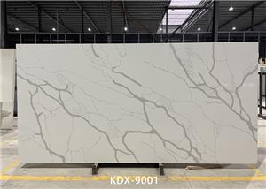 Hnedomodrá kremenná kamenná doska