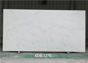 Červená kremenná kamenná doska