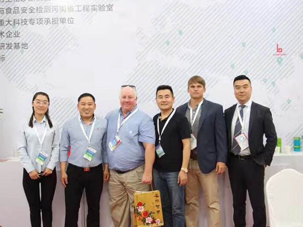 عميل من إنجلترا