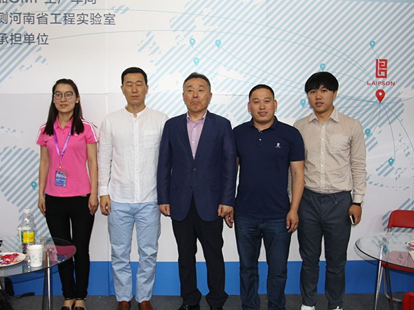 عميل من كوريا