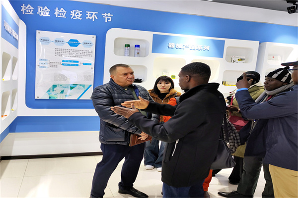 Our overseas clients to visit Laipson in winter.