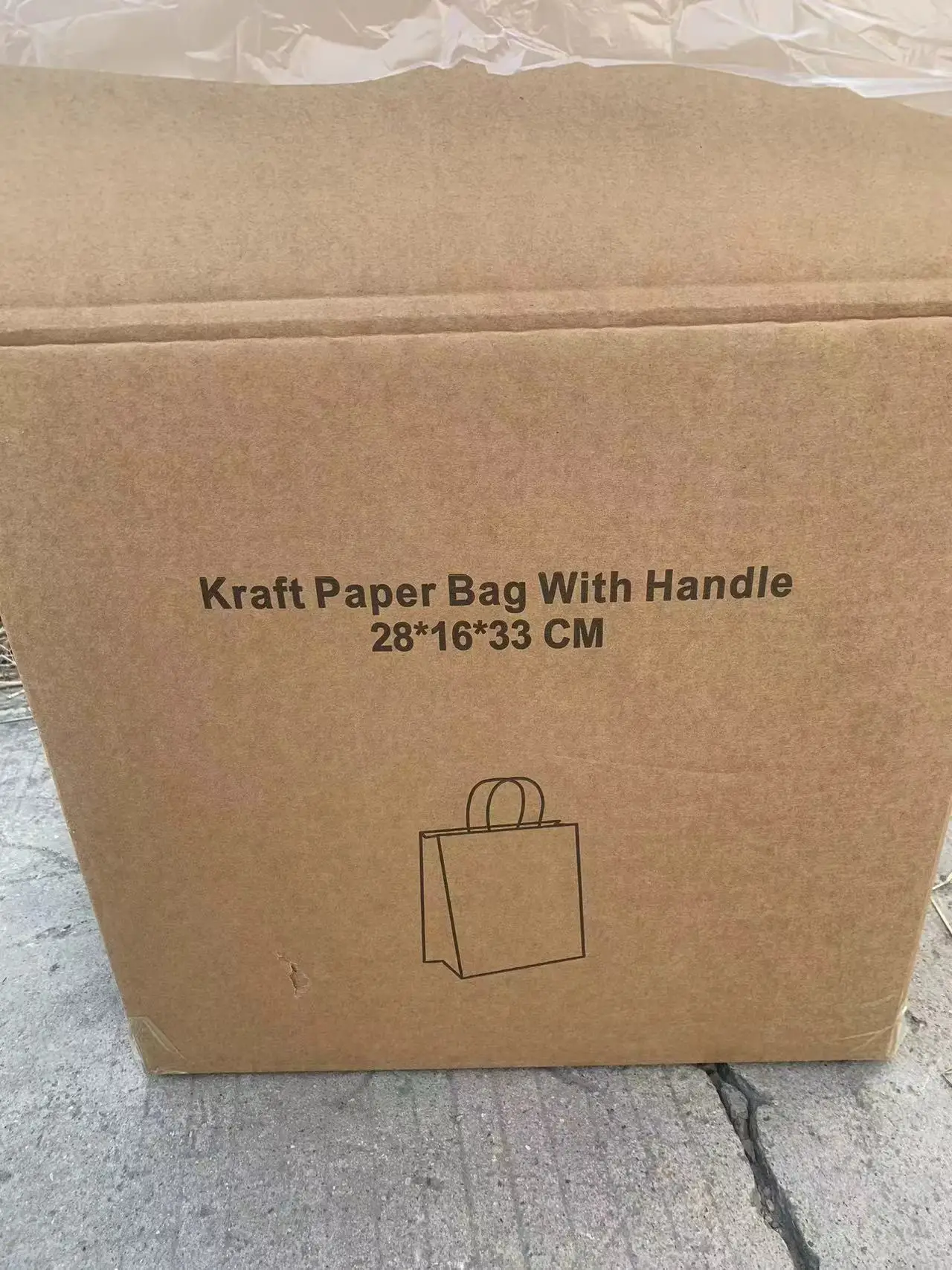 Paper bag with twisted handle