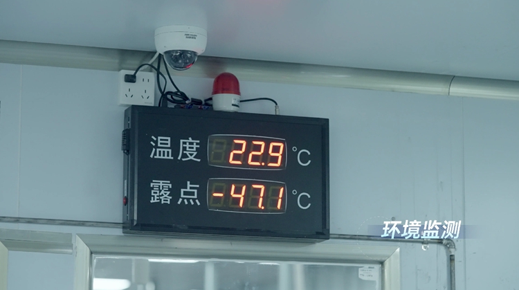 pouch battery 1_副本.jpg pouch battery 1_副本.jpg