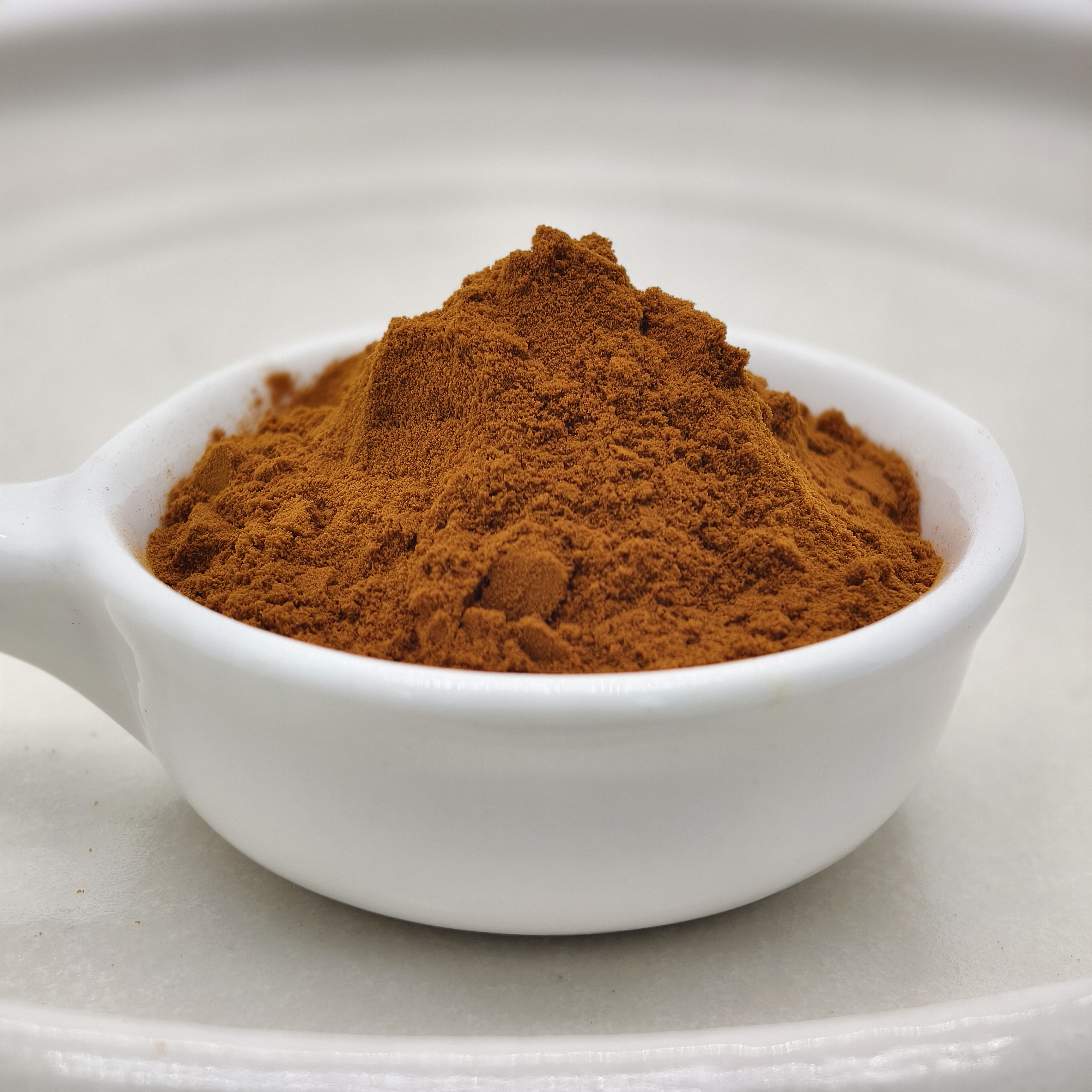 Natural yellow food coloring