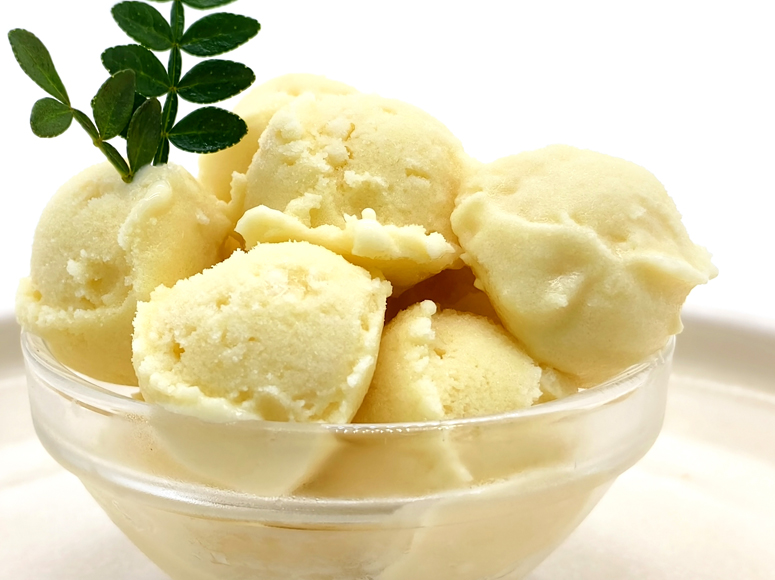 Natural yellow food coloring