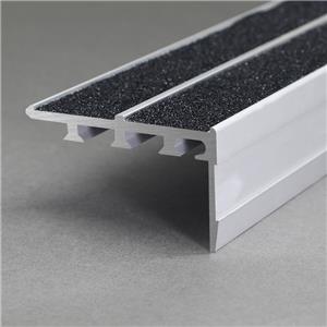Aluminium Matt Silber Metall Treppenkante FSC2