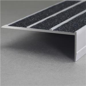 Aluminio Mate Plata Antideslizante Nariz de escalera FSC3