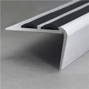 Perfiles de escalera curvos plateados mate de aluminio FSD2