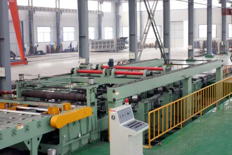 The flying shear machine