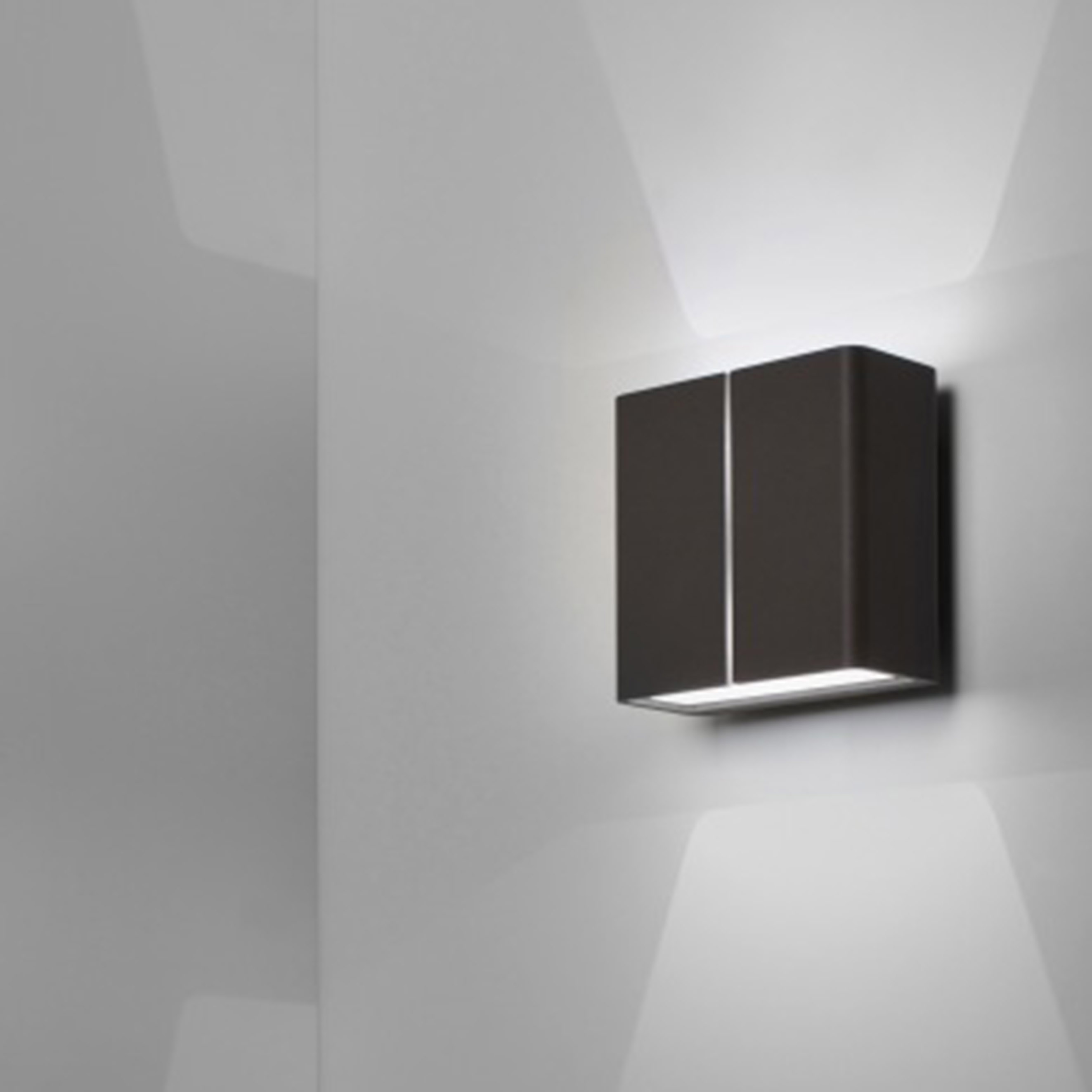 Modern Minimalist Wall Lamp