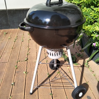 The perfect blend of classic design and superior performance-kettle grill