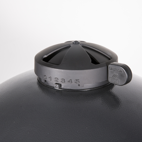 Inheriting the soul of the traditional earth stove with a thousand-year history, it is encased in a 