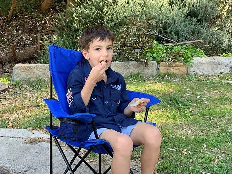 kids camping chairs with cup holder