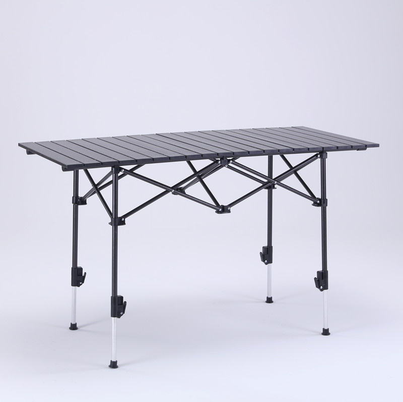 Outdoor leisure table