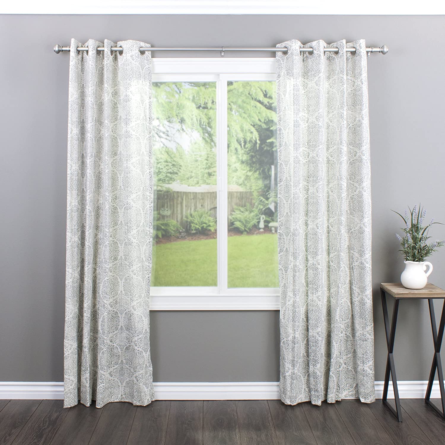 curtain rod hardware