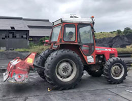 Roof mounted air conditioner for tractor