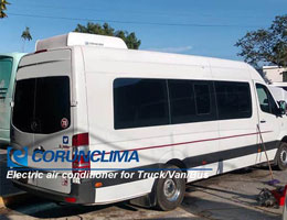 Cargo van roof air conditioner
