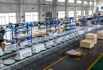 La unidad de refrigeración móvil para remolques Corunclima ofrece una capacidad de enfriamiento rápida y estable.