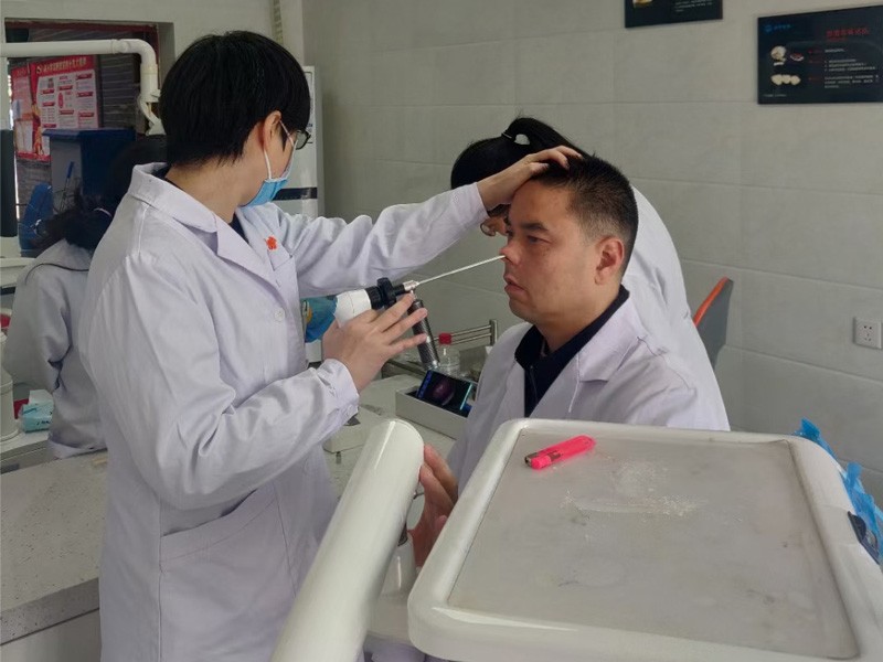 ENT Clinic Inspection by Wireless Endoscope Camera