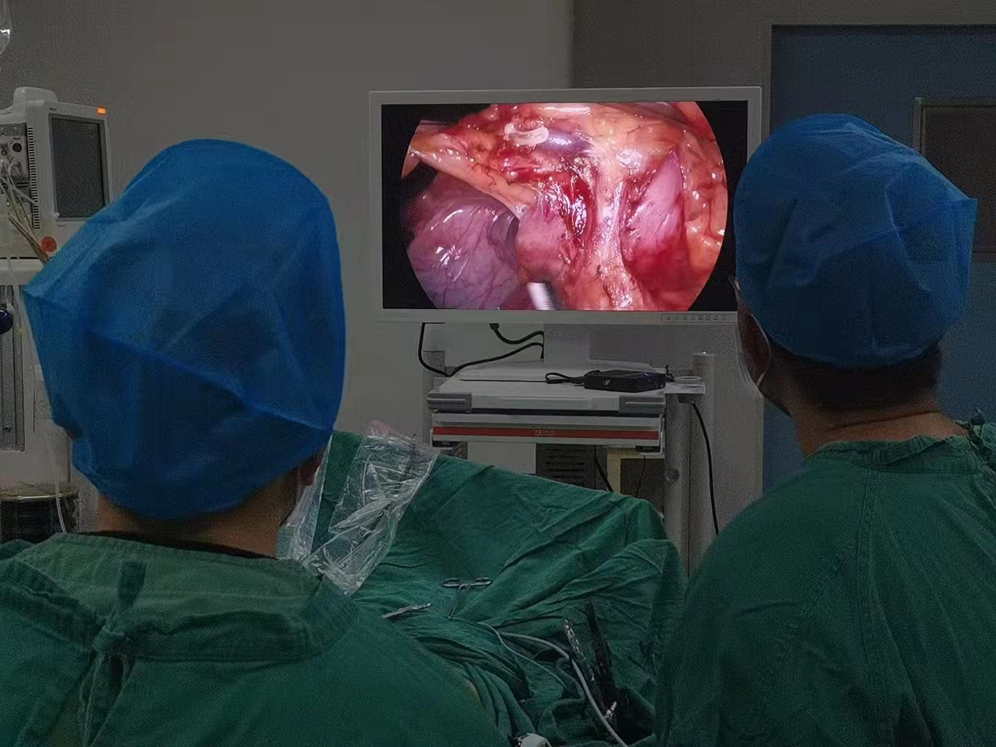 Das Krankenhaus einer bewaffneten Provinzpolizei hat erfolgreich ein Endoskop-Kamerasystem von Dajing . geliefert