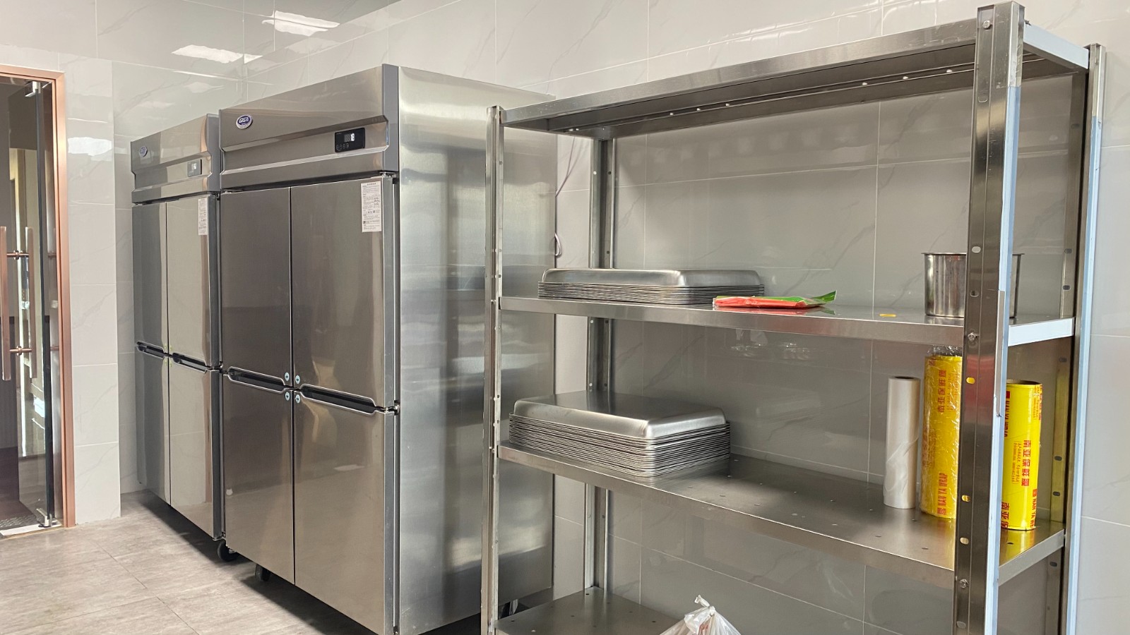 Commercial kitchen