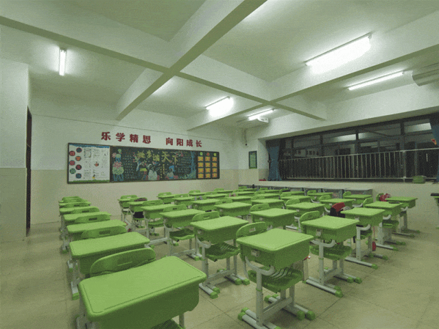 学校饭堂
