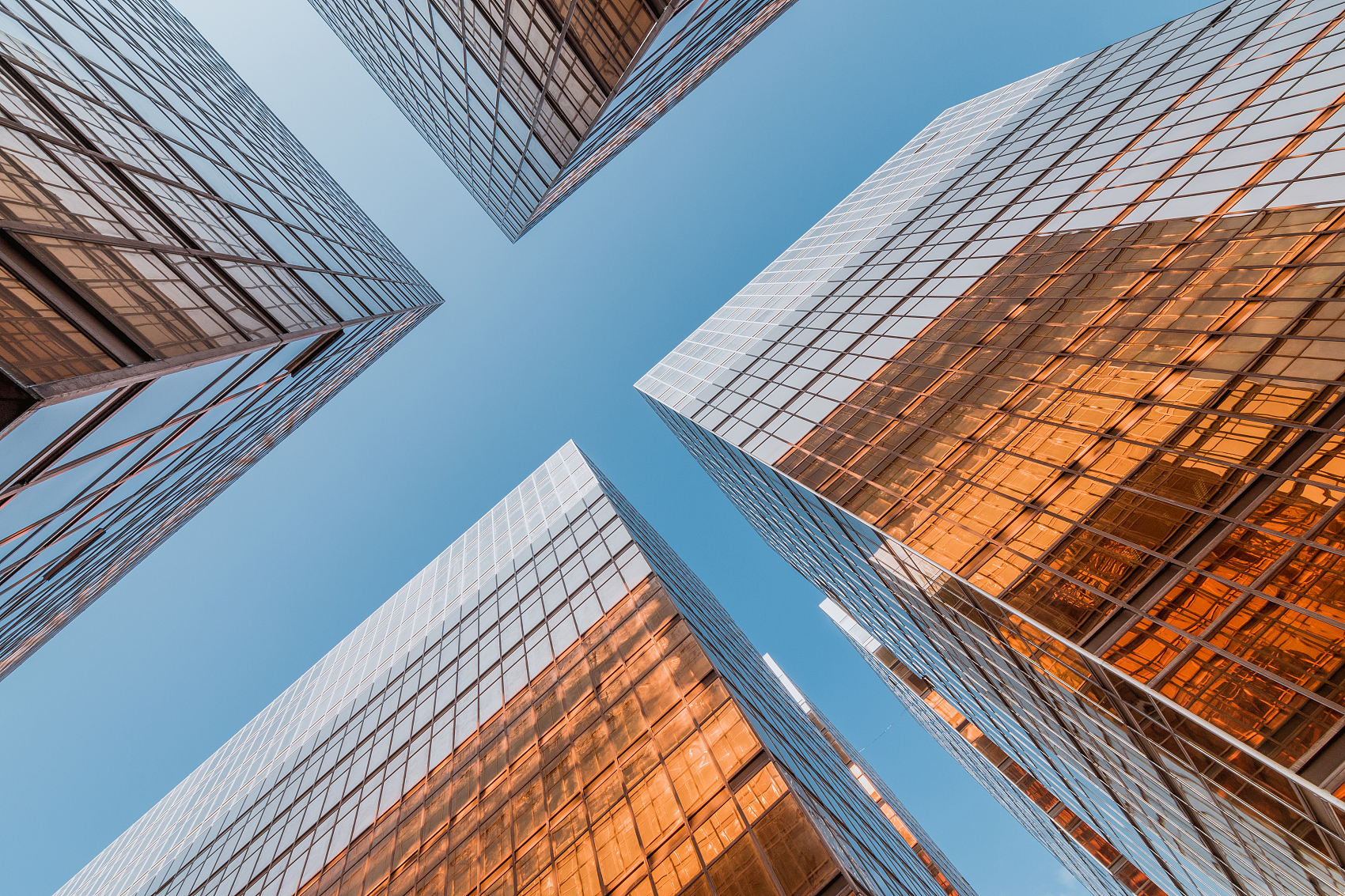 Mainit na kapaligiran sa pagtatrabaho para sa mga empleyado