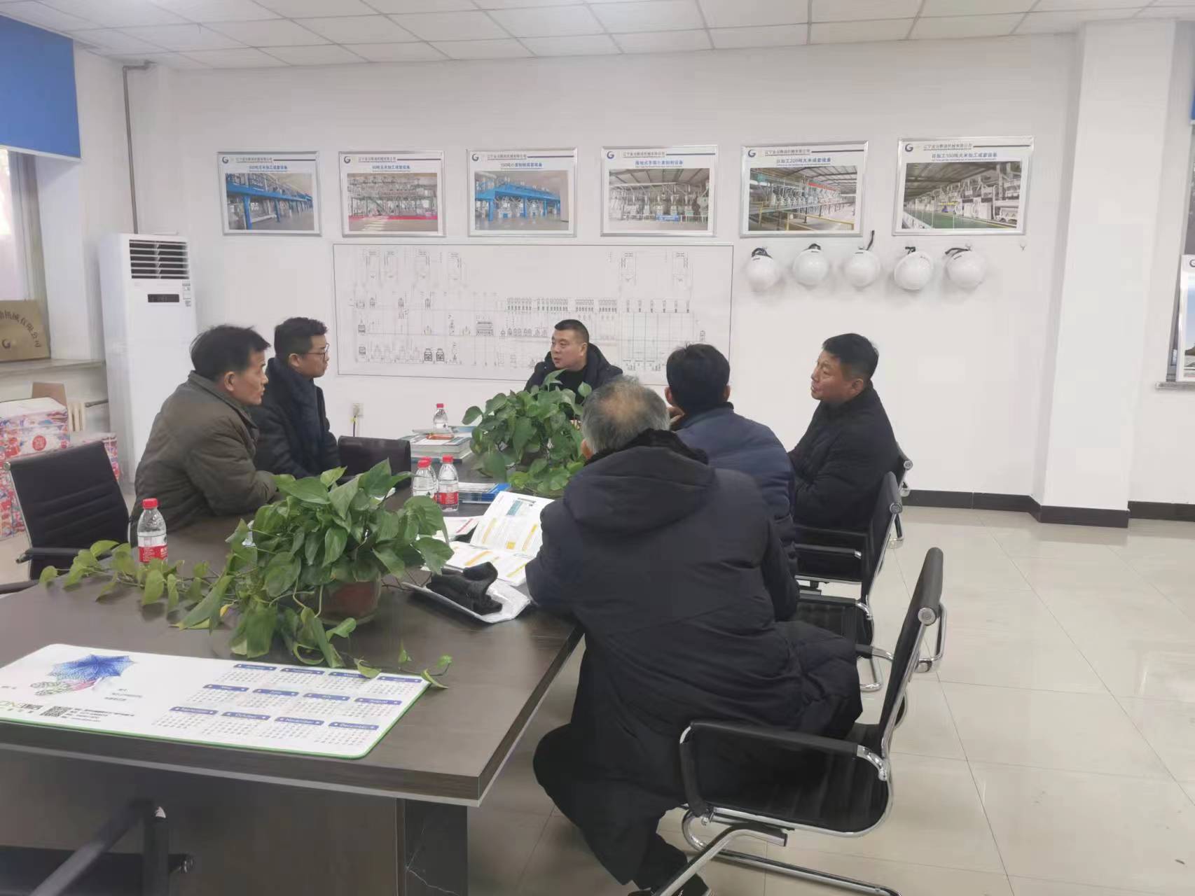 Makipag-ayos sa mga customer ng North Korea para bumili ng rice milling machine