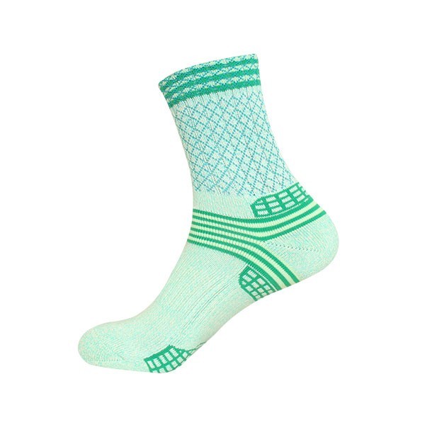 جوارب المشي لمسافات طويلة مبطنة في الهواء الطلق