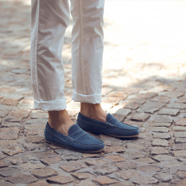 Several benefits of wearing socks in summer