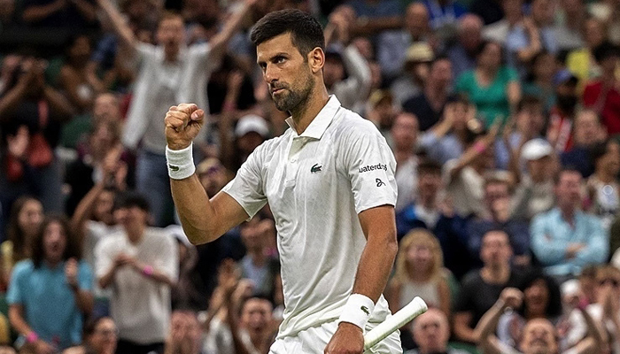 Djokovic a battu Hulkac 3-1 et s'est qualifié pour les quarts de finale de Wimbledon pour la 14e fois, remportant 25 matchs consécutifs du Grand Chelem