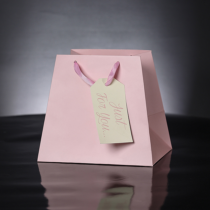 Trapezoid Kraft Gift Bags With Die-Cut Handles