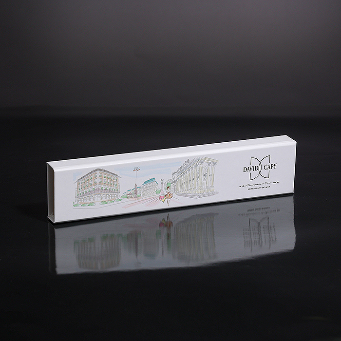 Luxury Hinged Lid Chocolate Packaging Box With Divider