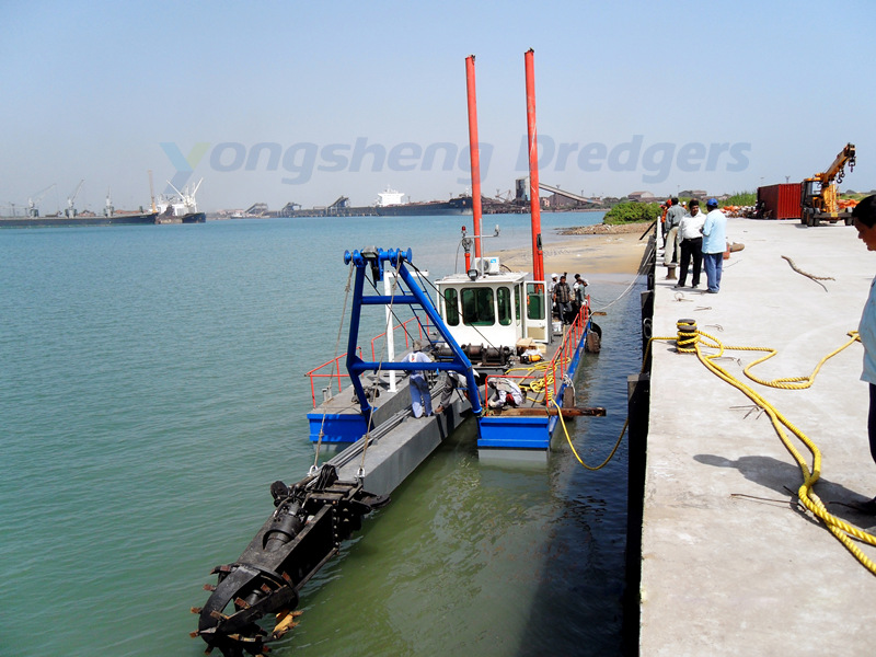 Why can't the spud of Cutter Suction Dredger sink