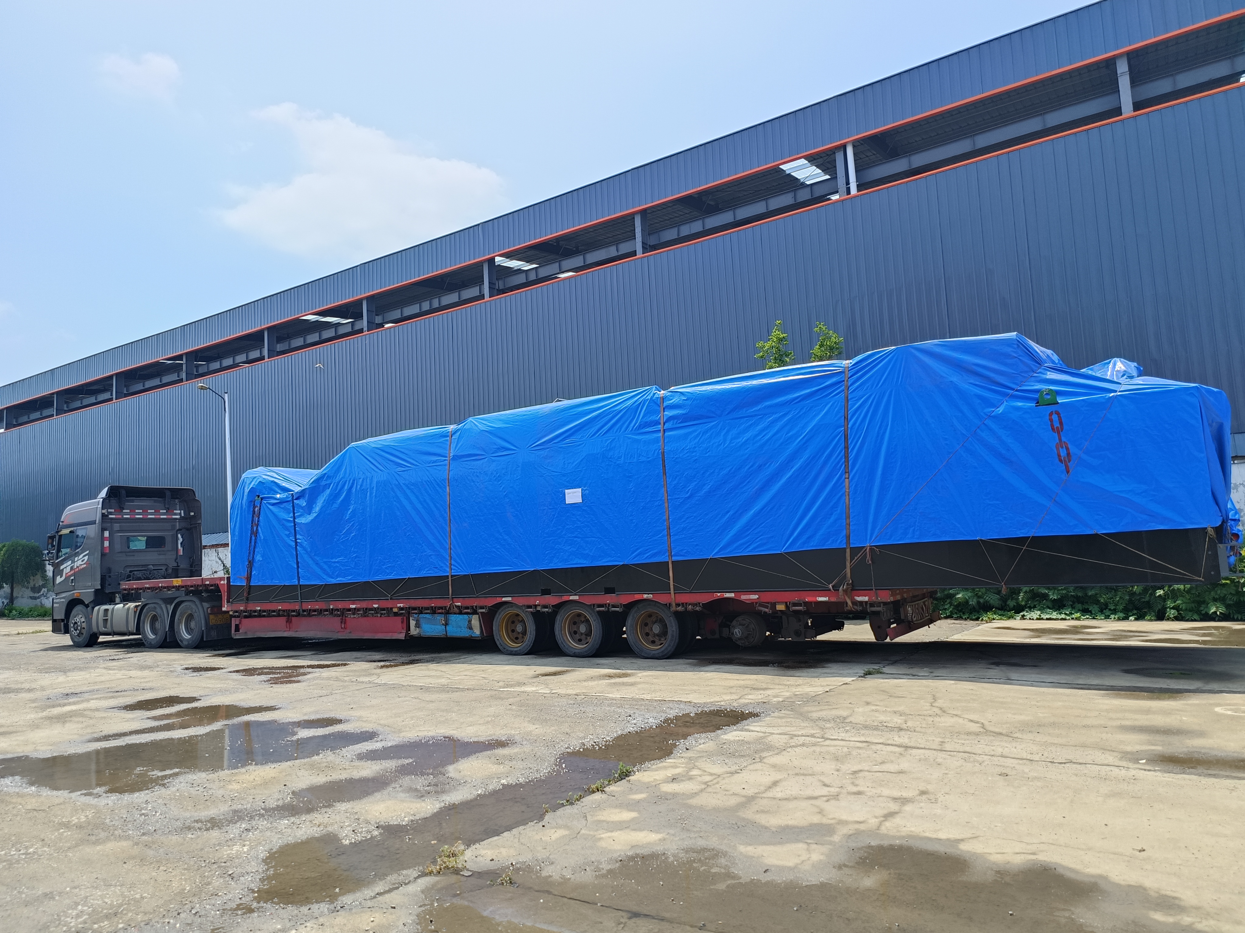 Professional Packaging for Dredgers & Accessories